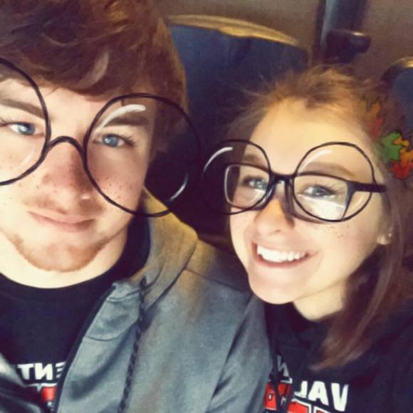 Meet your Posher, Jessica - Picture 1 of 1